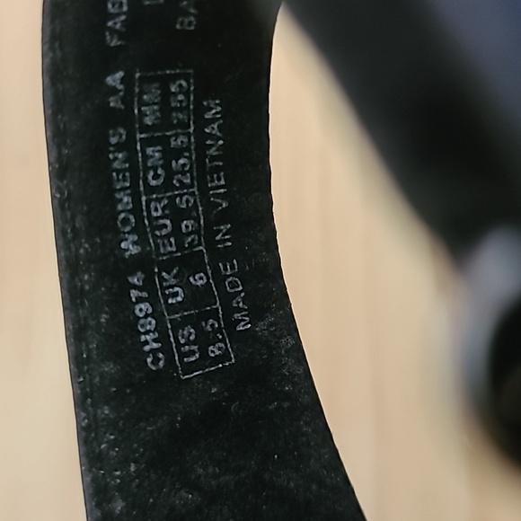 Aravon Black Leather Women Sandals Block Heels Backstrap Size 8.5 - Picture 7 of 9